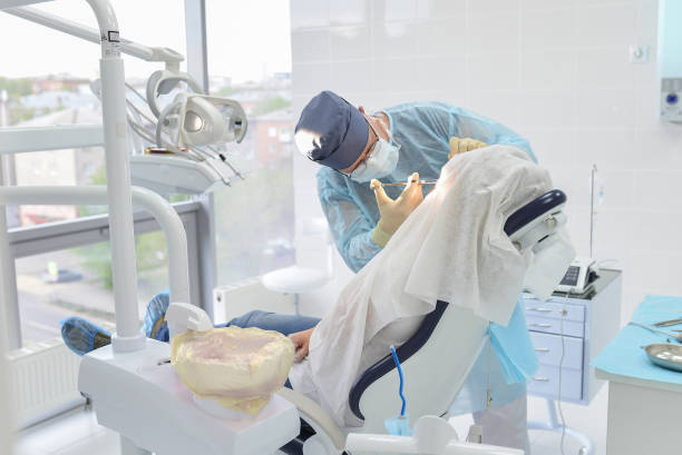 Best Holiday Emergency Dentist in Humansville, MO